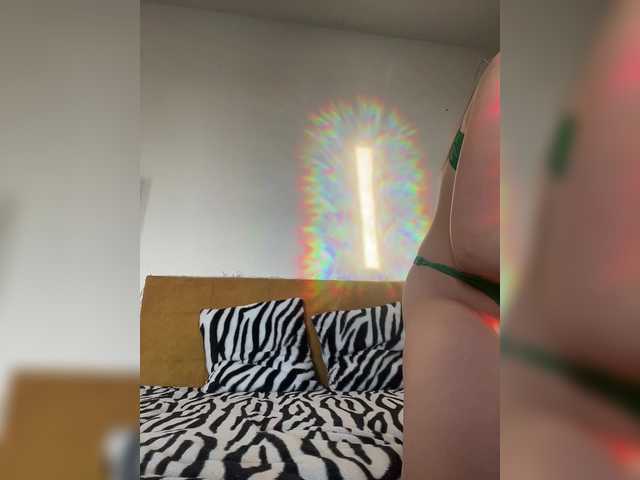 hi-bounty's BongaCams show and profile