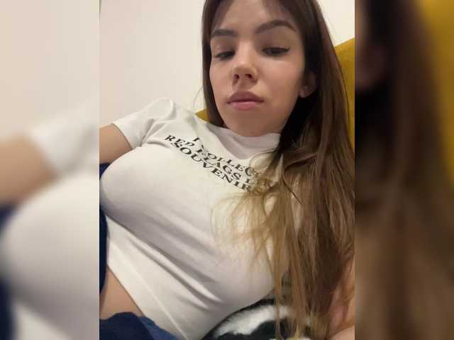 hi-bounty's BongaCams show and profile