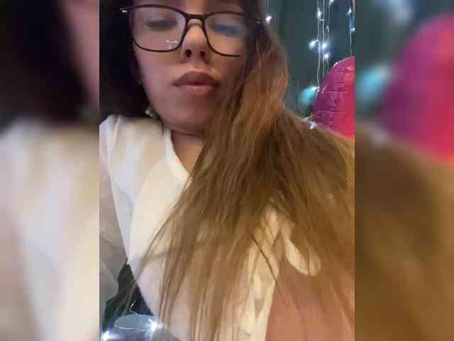 Kristina_Bounty webcam