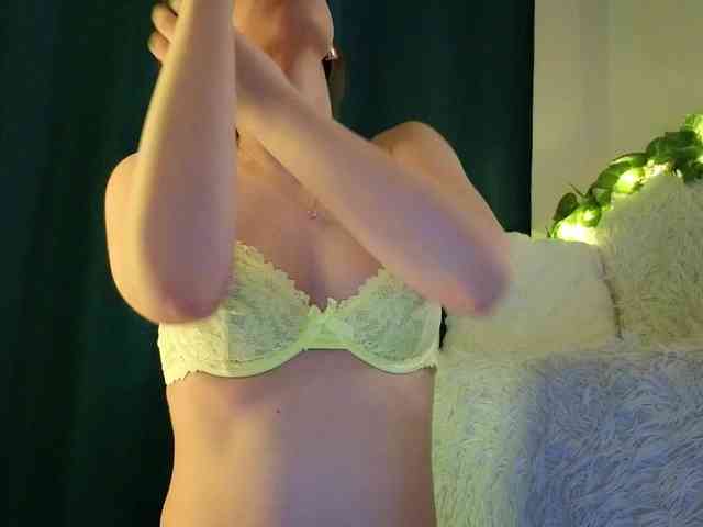 KristinaBounty webcam