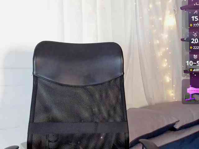 Emma-Bonnett webcam