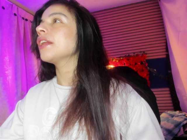 rosse2504's BongaCams show and profile