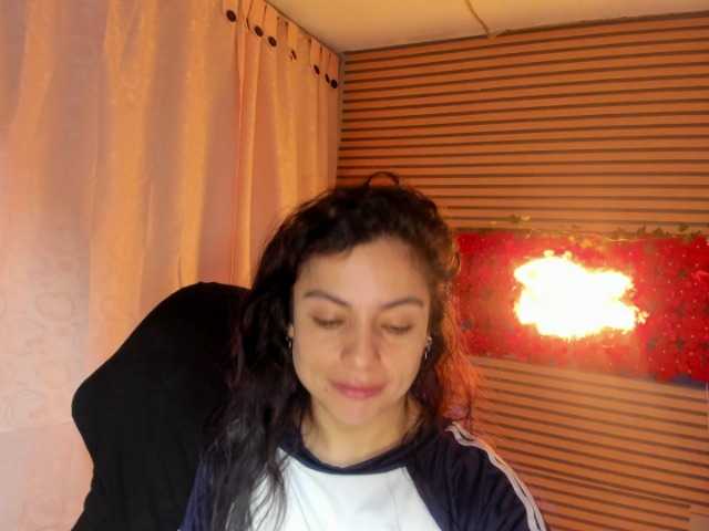 rosse2504 from BongaCams