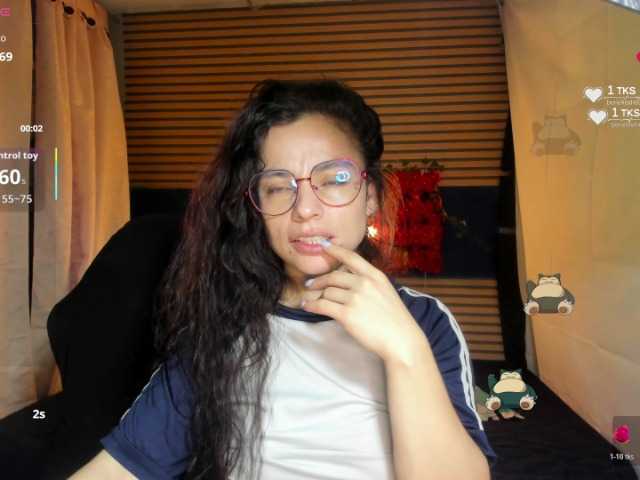 rosse2504's BongaCams show and profile