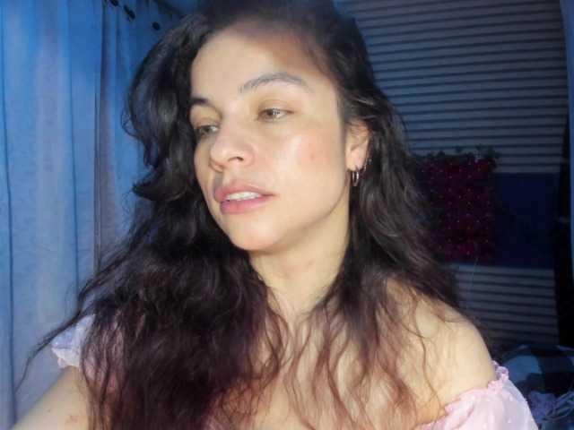 rosse2504's BongaCams show and profile