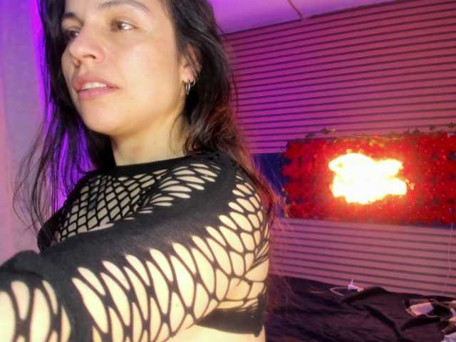 rosse2504's BongaCams show and profile