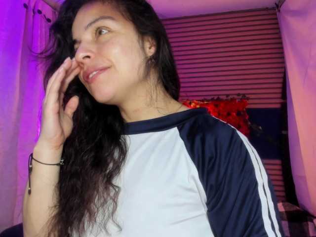 rosse2504's BongaCams show and profile