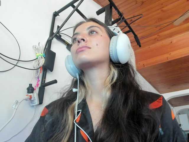 Preview of mariecam420