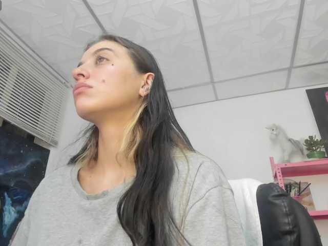 mariecam420's BongaCams show and profile