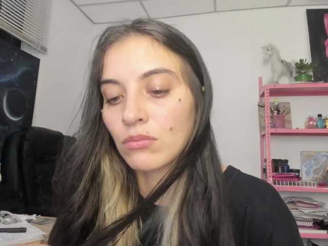 mariecam420 live cam profile