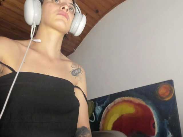 mariecam420's BongaCams show and profile