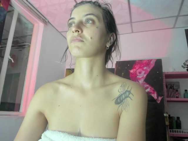 mariecam420's BongaCams show and profile