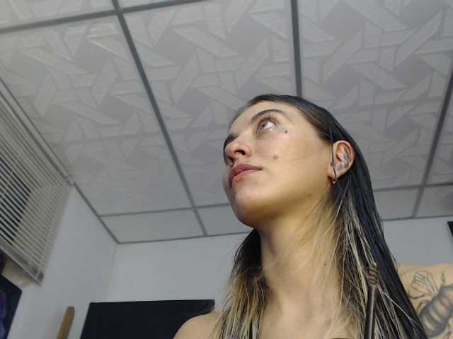 mariecam420's BongaCams show and profile