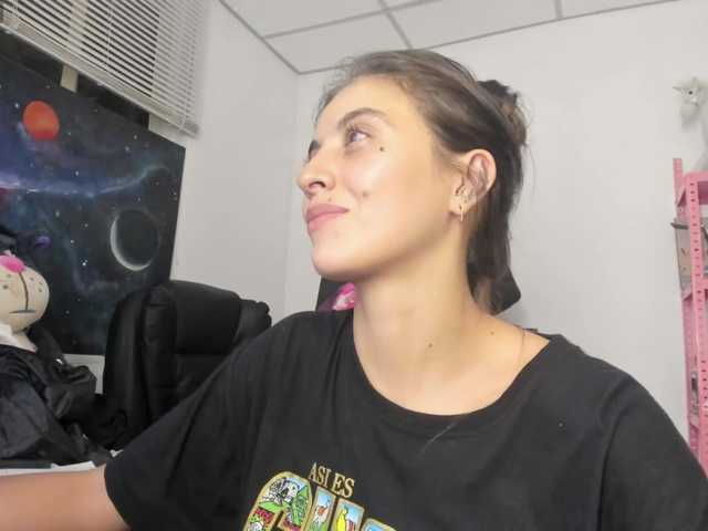 mariecam420's BongaCams show and profile