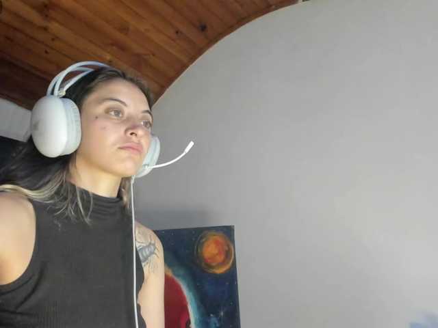 mariecam420's BongaCams show and profile