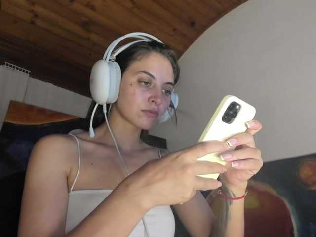 mariecam420's BongaCams show and profile