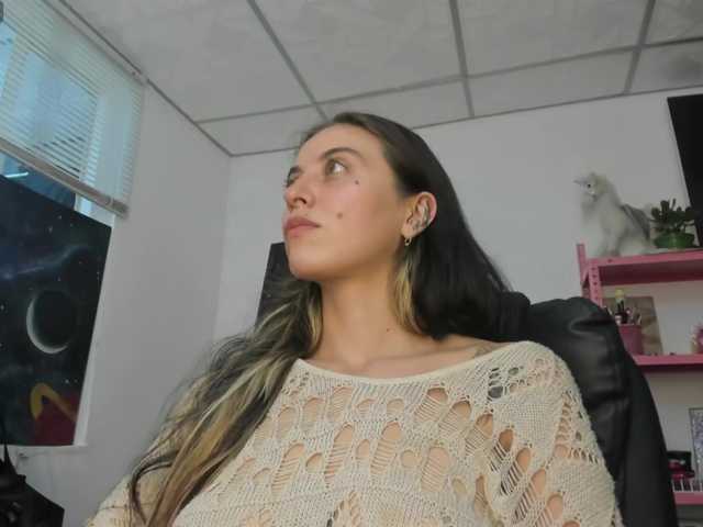 mariecam420's BongaCams show and profile