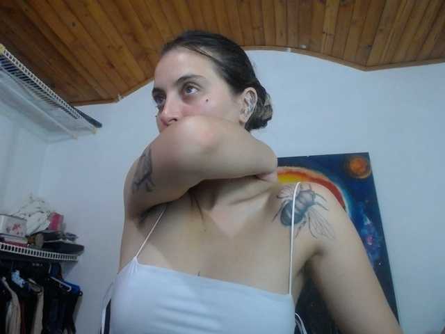 Explore Mariecam420's beautiful live exhibition for fascinating sexiness mariecam420 from BongaCams