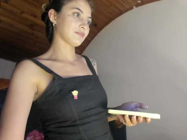 mariecam420's BongaCams show and profile