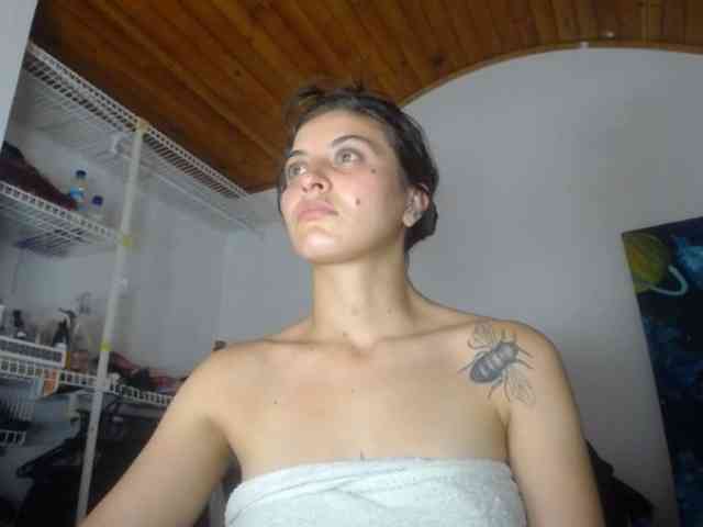 mariecam420 Live Webcam on BongaCams
