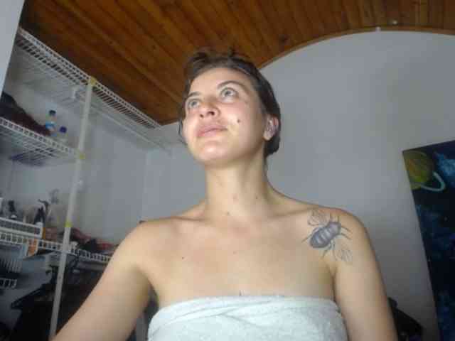mariecam420 Live Webcam on BongaCams