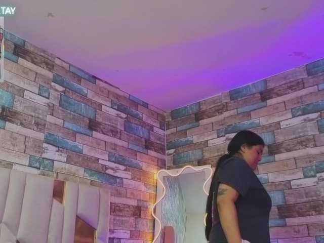 Mellani-tay's BongaCams show and profile