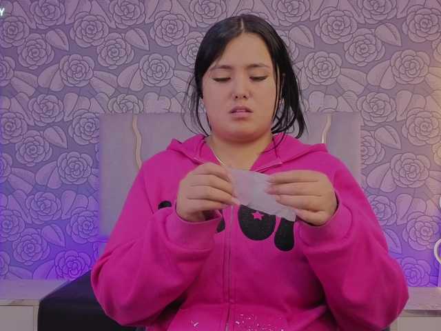 Mellani-tay's BongaCams show and profile