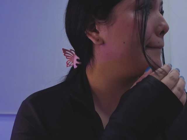 Mellani-tay's BongaCams show and profile