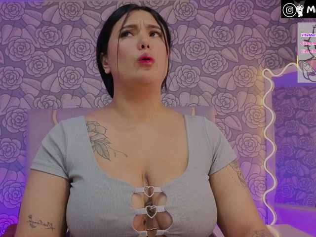 Mellani-tay Live Cam on BongaCams