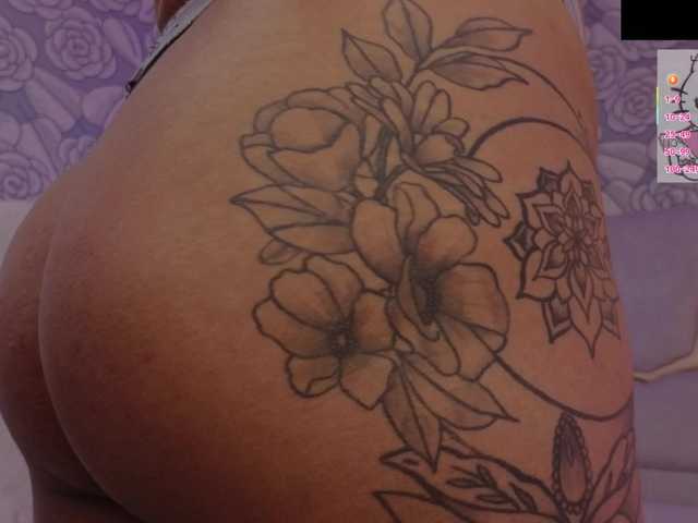 Mellani-tay Live Cam on BongaCams