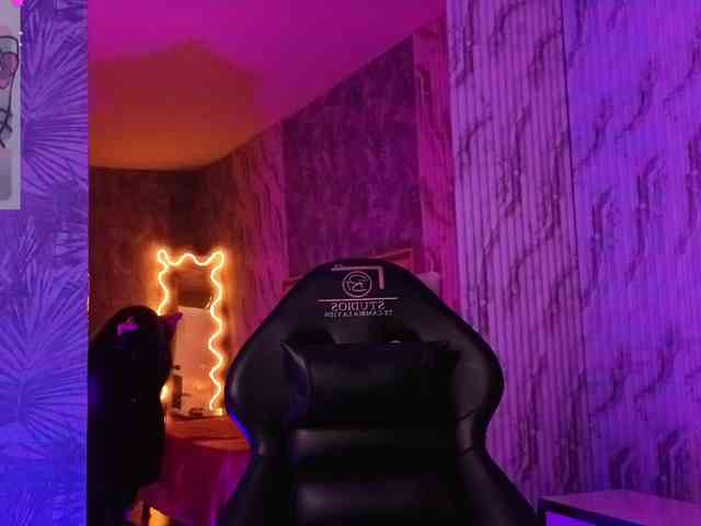 Mellani-tay Mellani-tay