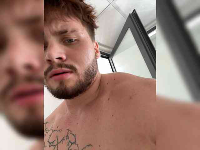 SukubOverlord webcam