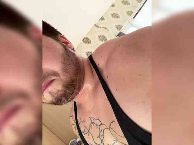 SukubOverlord webcam