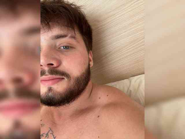 SukubOverlord webcam