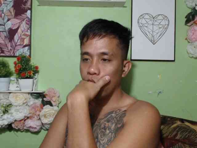 tyler-pinoyhott tyler-pinoyhott