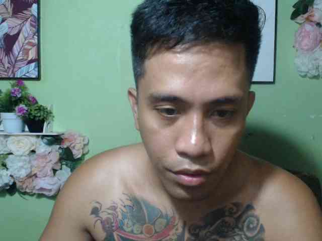 tyler-pinoyhott tyler-pinoyhott