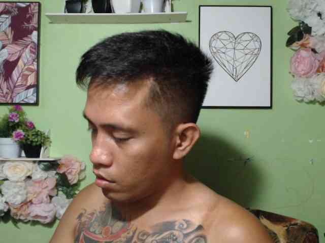 tyler-pinoyhott tyler-pinoyhott