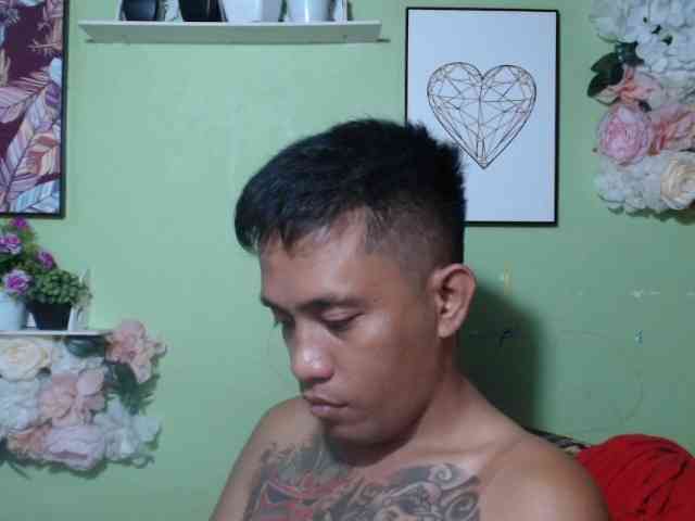 tyler-pinoyhott tyler-pinoyhott