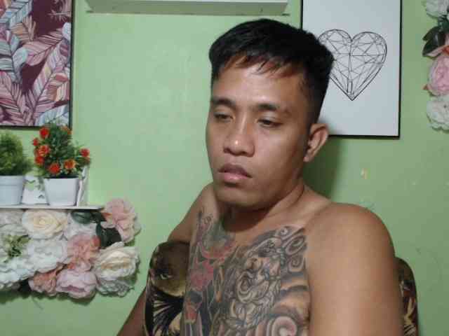 tyler-pinoyhott tyler-pinoyhott