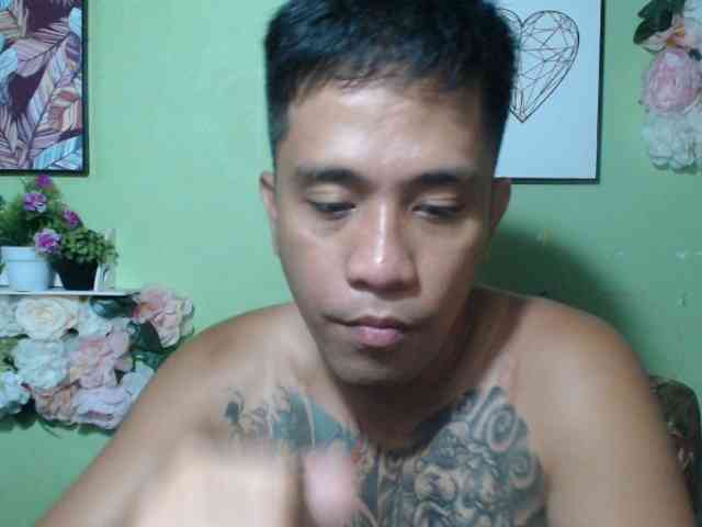 tyler-pinoyhott Live Webcam on BongaCams