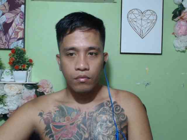 tyler-pinoyhott tyler-pinoyhott