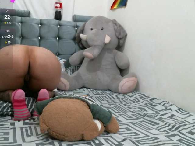 twofunnybitches from BongaCams