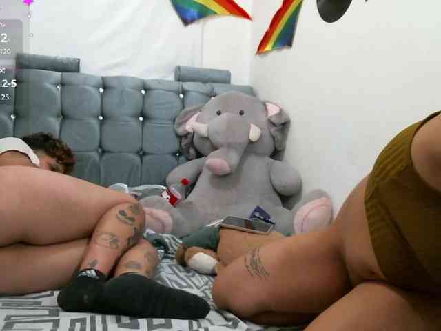 live sex chat room Twofunnybitches