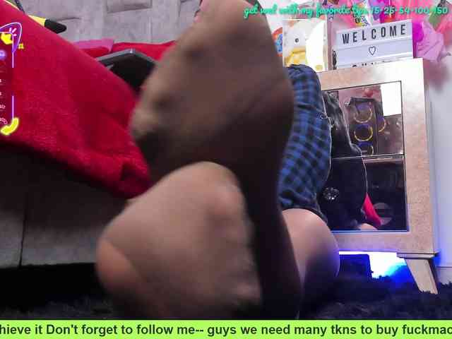 nahomiblakee webcam