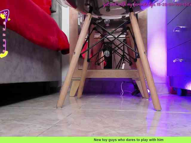nahomiblakee webcam