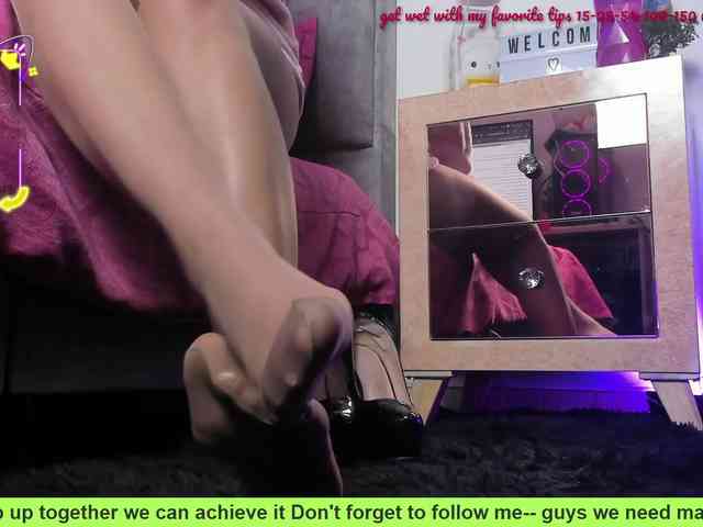 nahomiblakee webcam