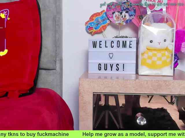 nahomiblakee webcam
