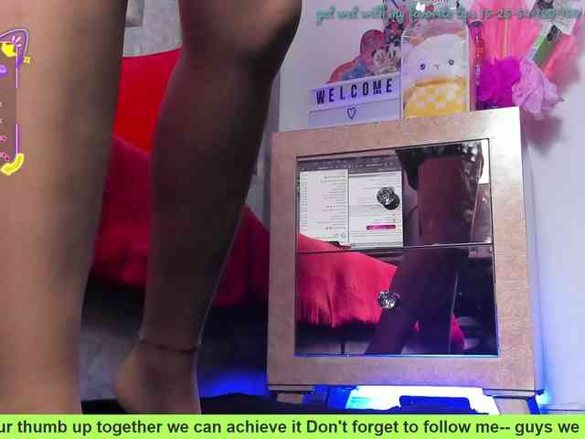 nahomiblakee webcam