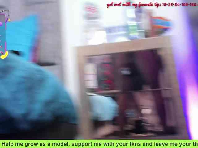 nahomiblakee webcam