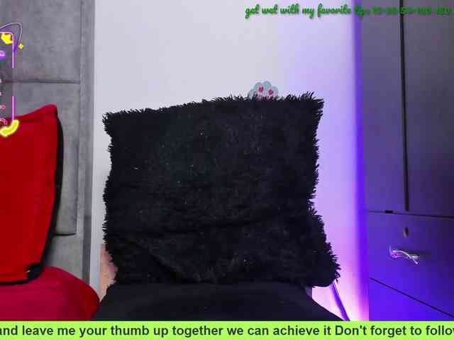 nahomiblakee webcam